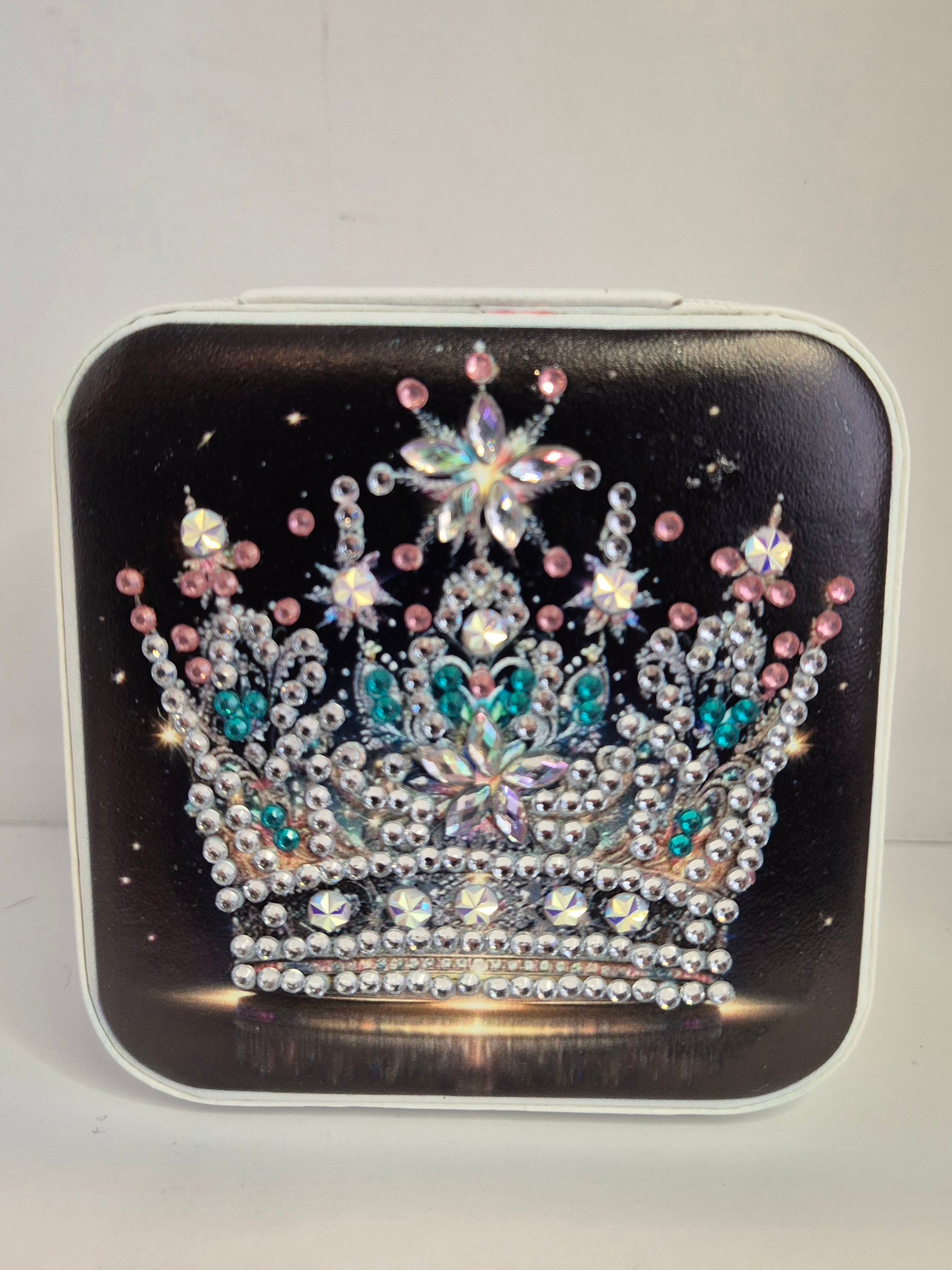 crown JB Seahorse Creations AU