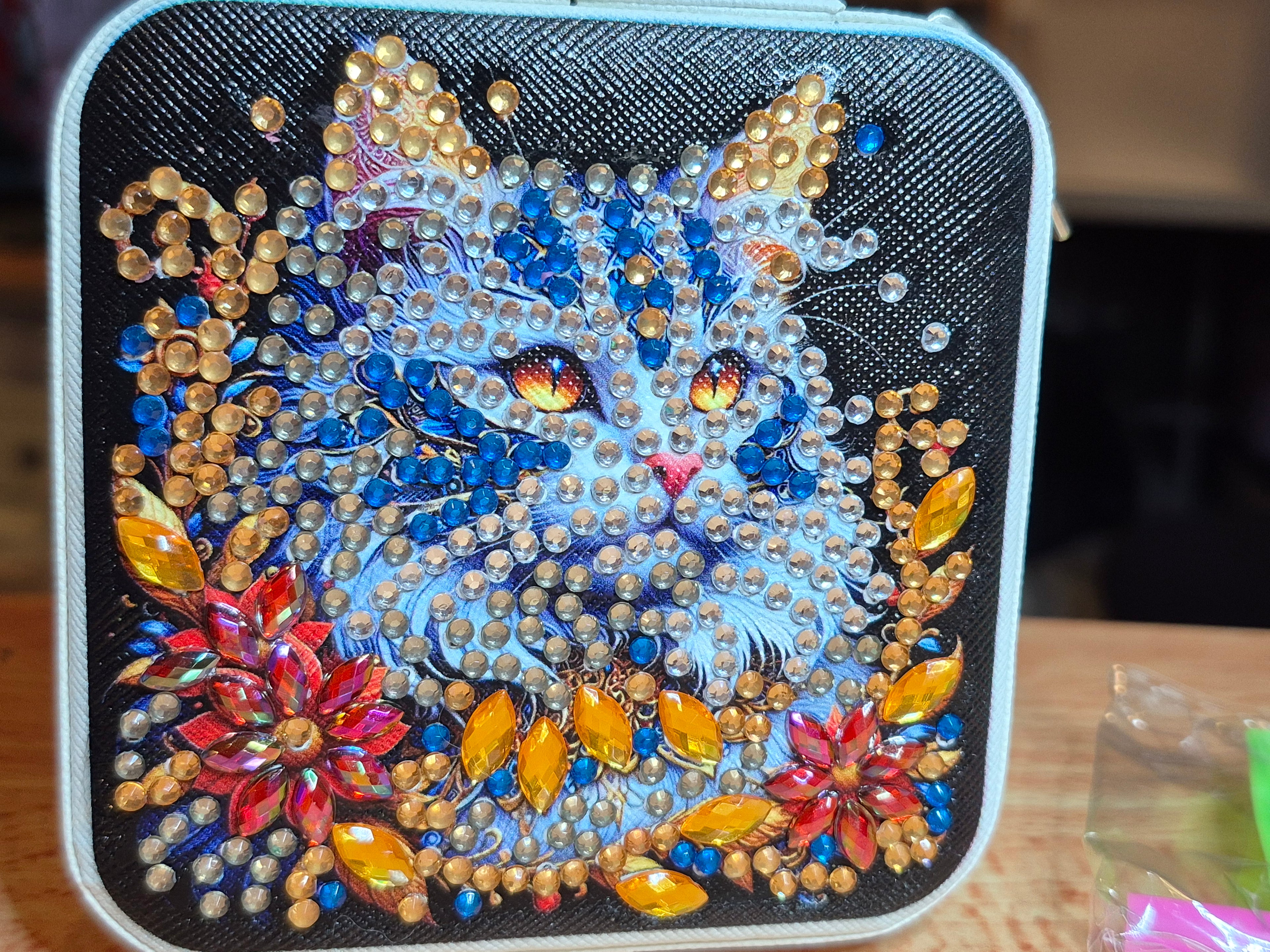 Jewellery box - cat and red flowers Seahorse Creations AU
