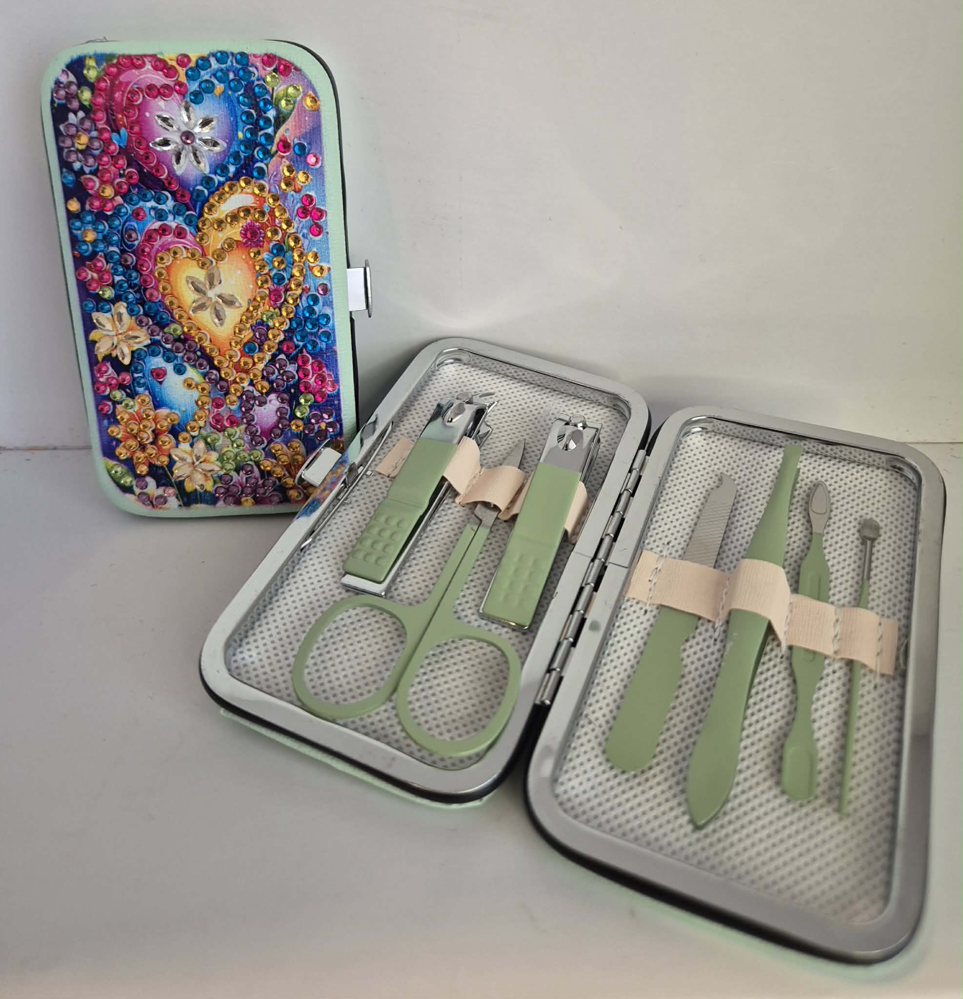 love hearts manicure set Seahorse Creations AU